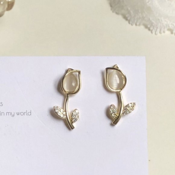 💙💕Last one Rose Floral Stud Flower Tulips - Picture 3 of 11